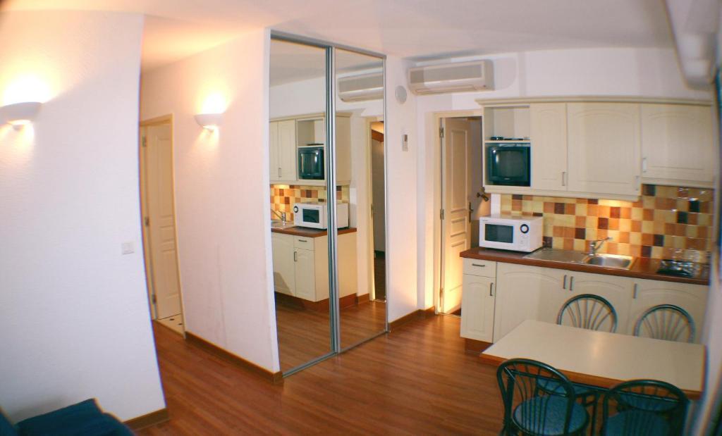 Residence Hoteliere Scudo アジャクシオ 部屋 写真
